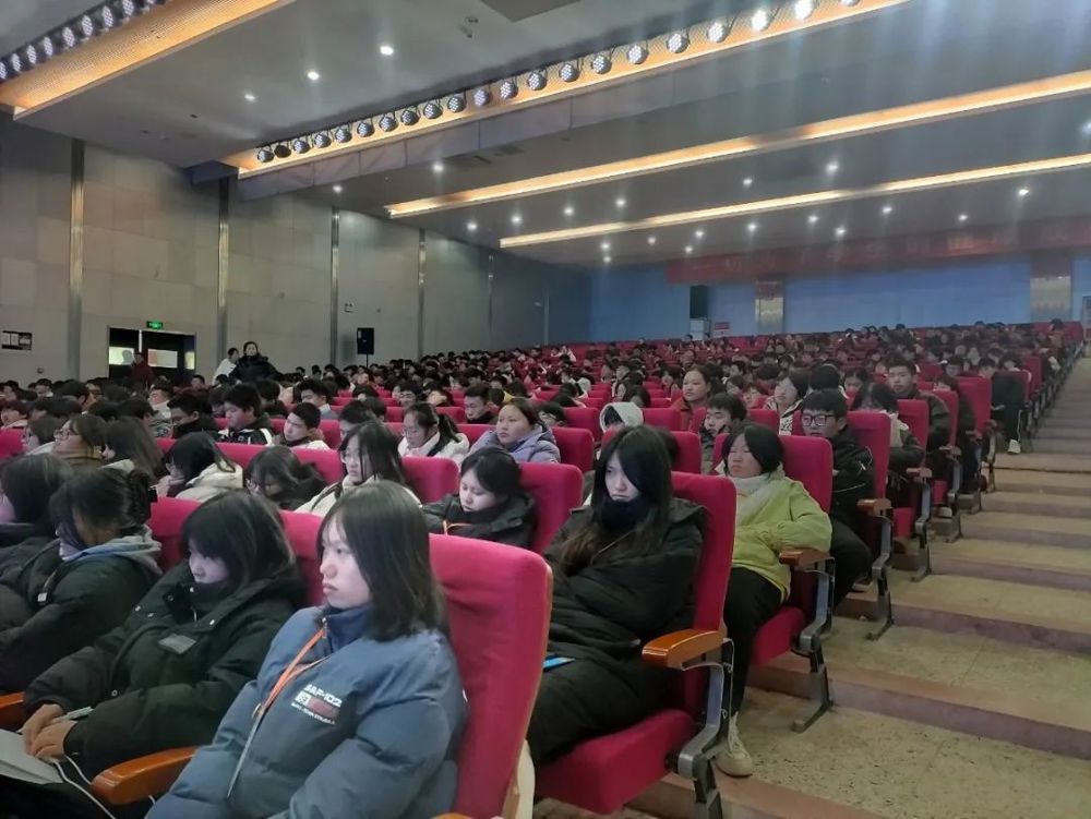 f99d3d939e34f6640f1adbc1583f8483