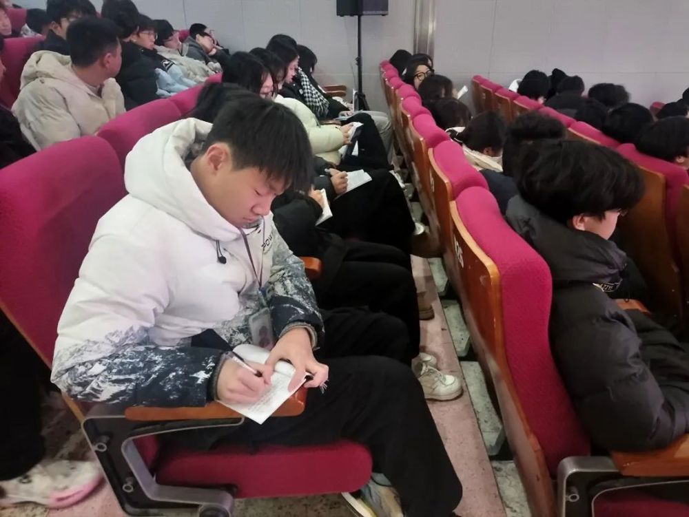 64bdf5bd92c7f1e7007b0f7d61810e99